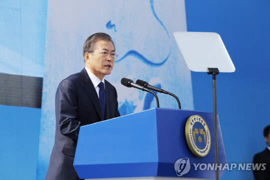 부마민주항쟁 기념사 하는 문재인 대통령. (사진=연합뉴스)